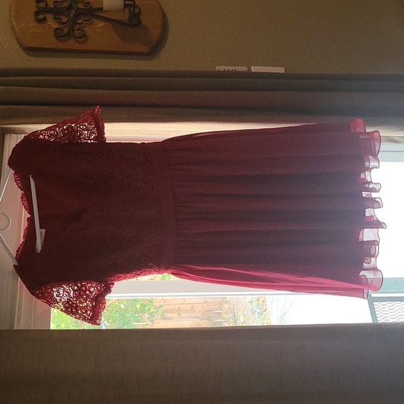 JJs House Dresses & Skirts - Formal Dress